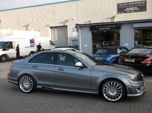 C63 carallsson with Carbon Bonnet - Autoenhance