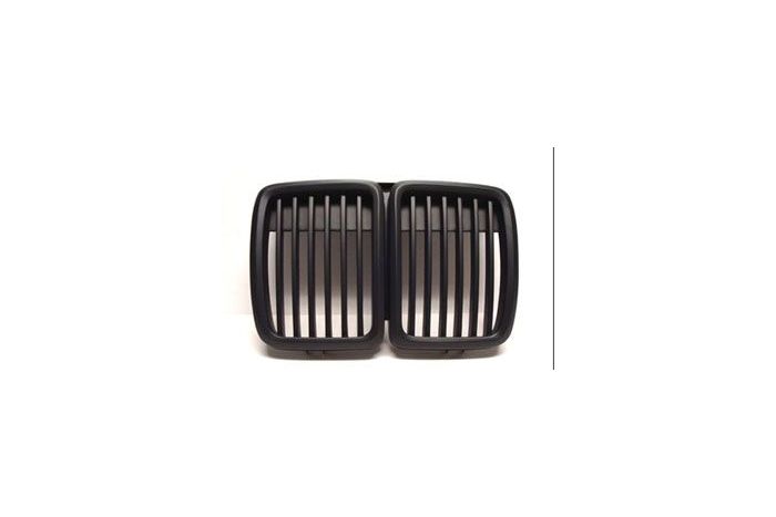 E30 Black front grilles