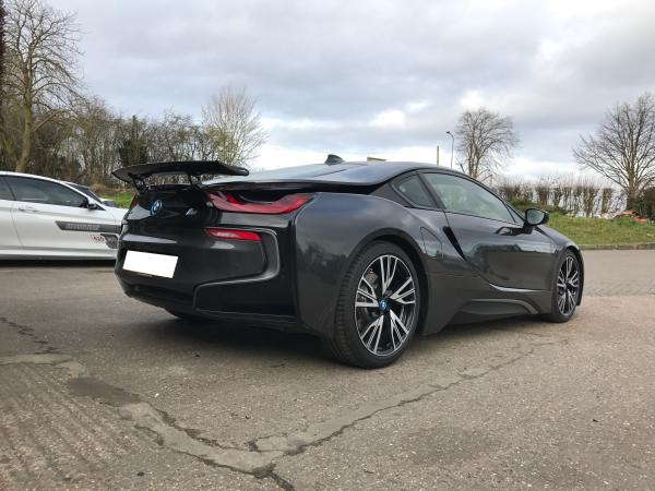 i8 - Exterior styling